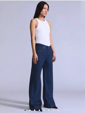 Carve Women's Jeans Levi’s® Blue Tab™  Made in Japan NWT sz 23
